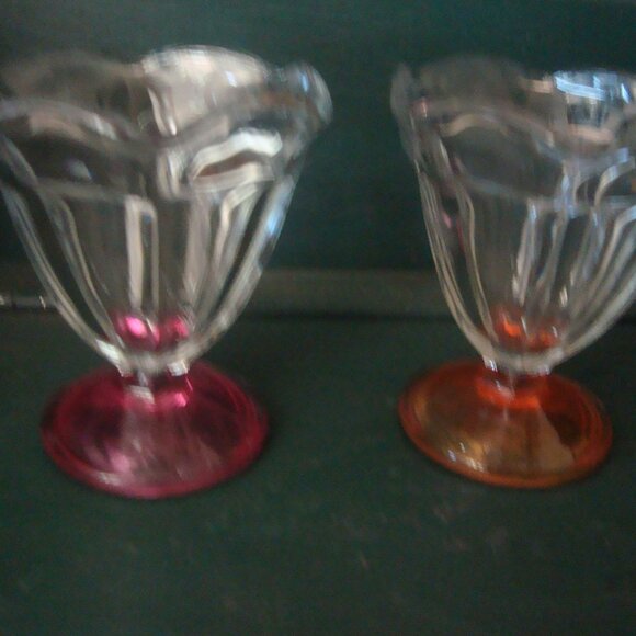 4 Anchor Hocking Colored Tulip Glass Ice Cream Sherbet Parfait Fruit Dishes - Picture 3 of 5